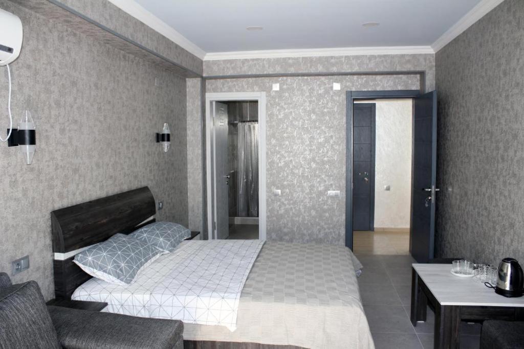 Hotel House By The Sea à Kobuleti Extérieur photo