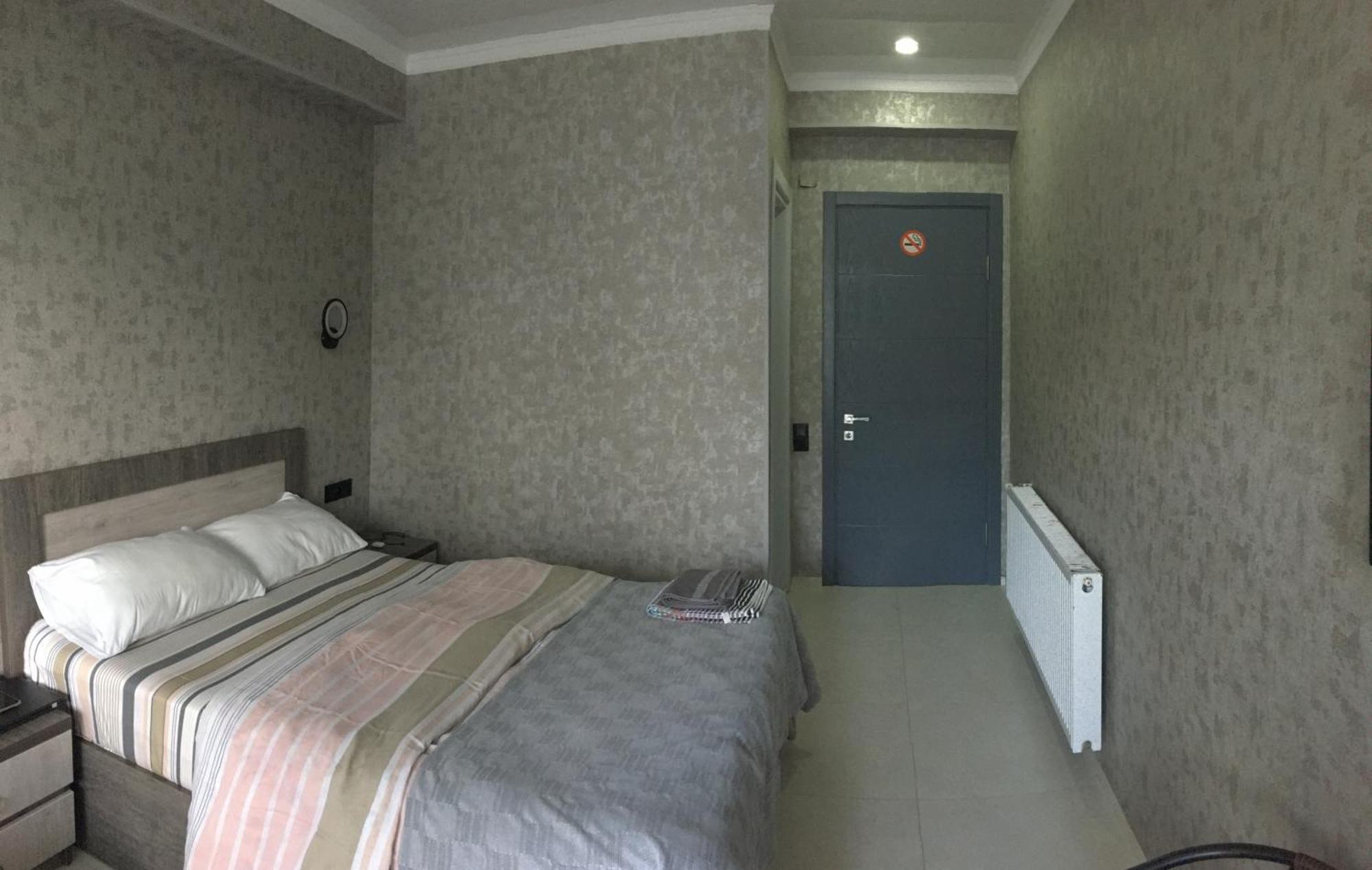 Hotel House By The Sea à Kobuleti Extérieur photo