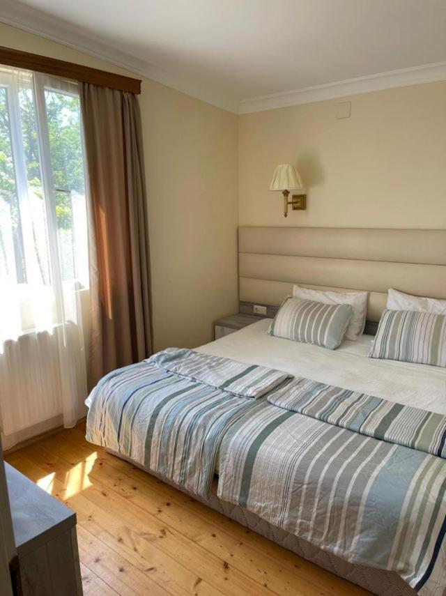 Hotel House By The Sea à Kobuleti Extérieur photo